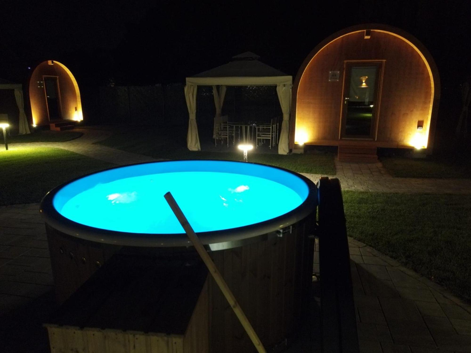 Vicolungo Glamour Lodge & Spa - Free Spa Hot Tub E Sauna 외부 사진