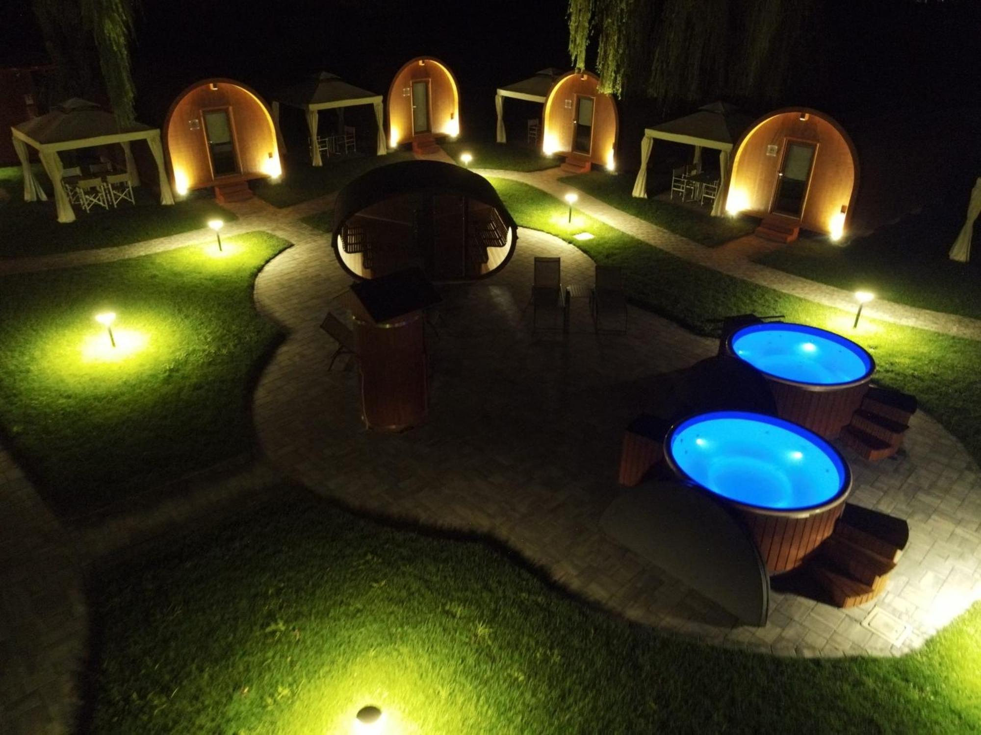 Vicolungo Glamour Lodge & Spa - Free Spa Hot Tub E Sauna 외부 사진
